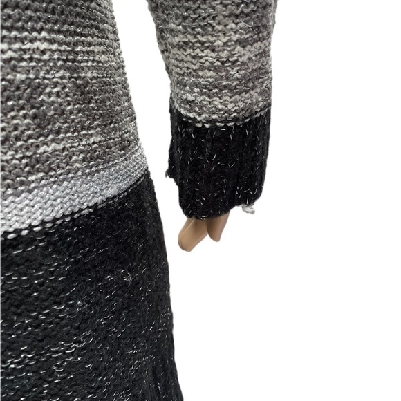 Again black gray shimmer long sleeve long knit sweater size large - Picture 8 of 15